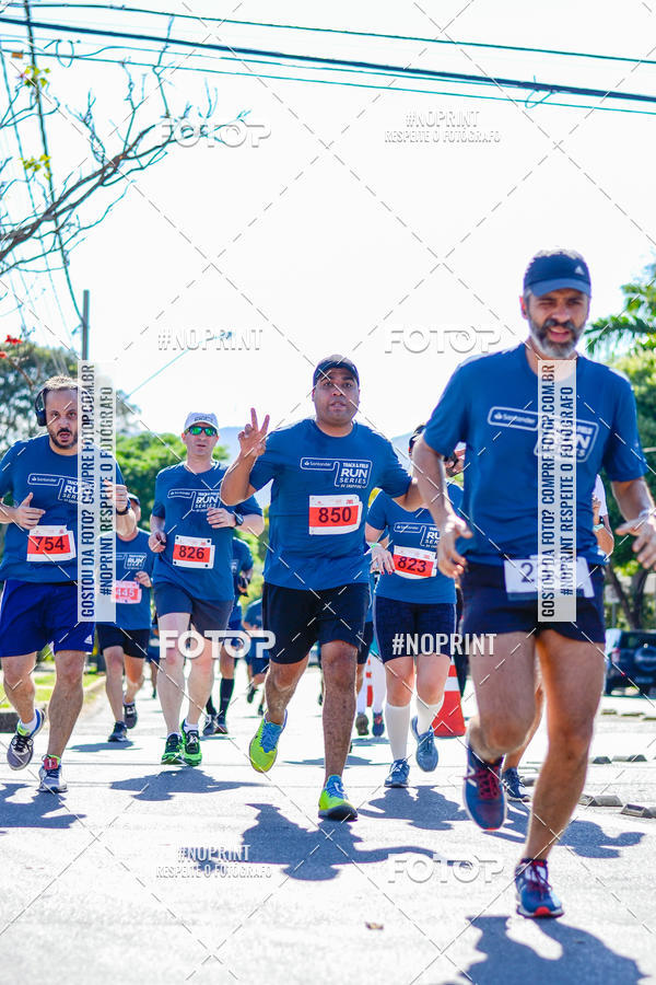 Buy your photos of the eventSANTANDER TRACK&FIELD RUN SERIES BH Shopping on Fotop