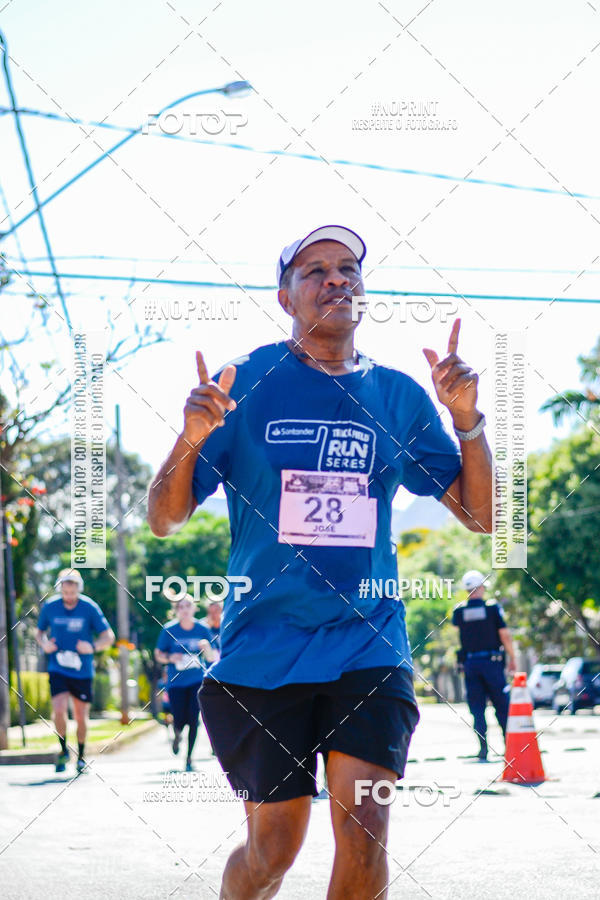 Buy your photos of the eventSANTANDER TRACK&FIELD RUN SERIES BH Shopping on Fotop