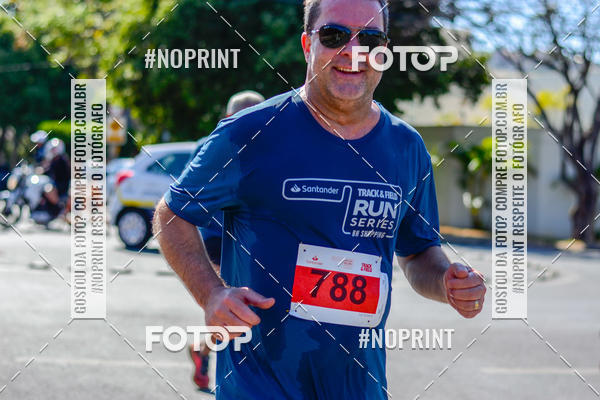 Buy your photos of the eventSANTANDER TRACK&FIELD RUN SERIES BH Shopping on Fotop