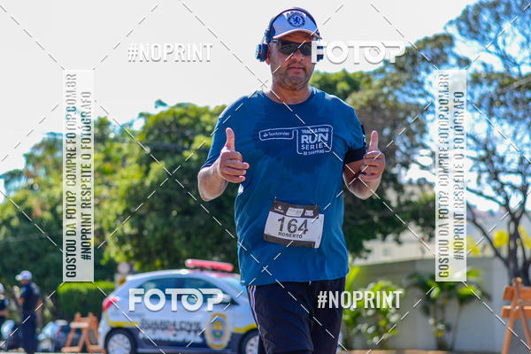 Buy your photos of the eventSANTANDER TRACK&FIELD RUN SERIES BH Shopping on Fotop