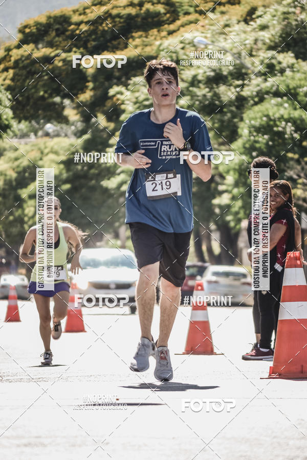 Buy your photos of the eventSANTANDER TRACK&FIELD RUN SERIES BH Shopping on Fotop
