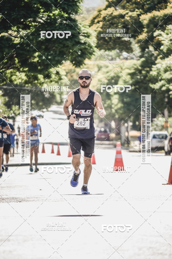 Buy your photos of the eventSANTANDER TRACK&FIELD RUN SERIES BH Shopping on Fotop