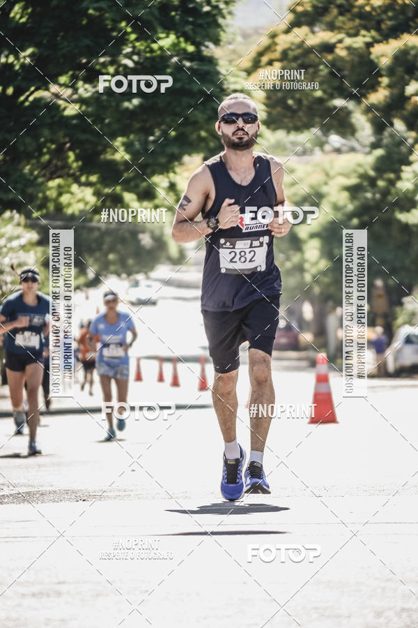 Buy your photos of the eventSANTANDER TRACK&FIELD RUN SERIES BH Shopping on Fotop
