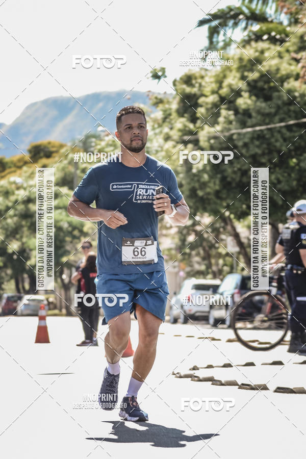Buy your photos of the eventSANTANDER TRACK&FIELD RUN SERIES BH Shopping on Fotop