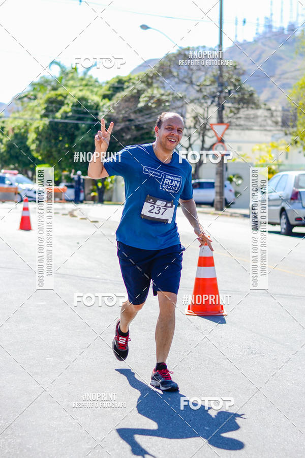 Buy your photos of the eventSANTANDER TRACK&FIELD RUN SERIES BH Shopping on Fotop