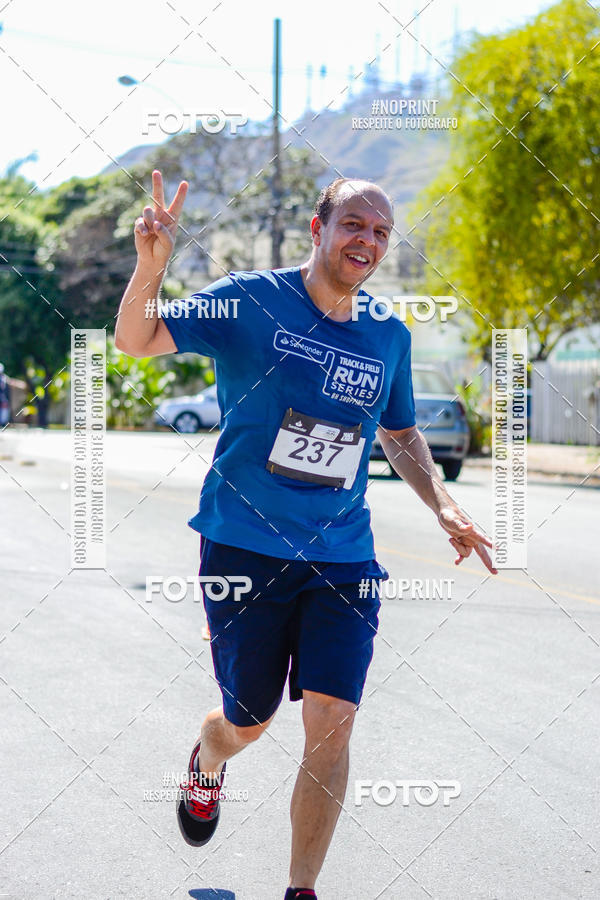 Buy your photos of the eventSANTANDER TRACK&FIELD RUN SERIES BH Shopping on Fotop