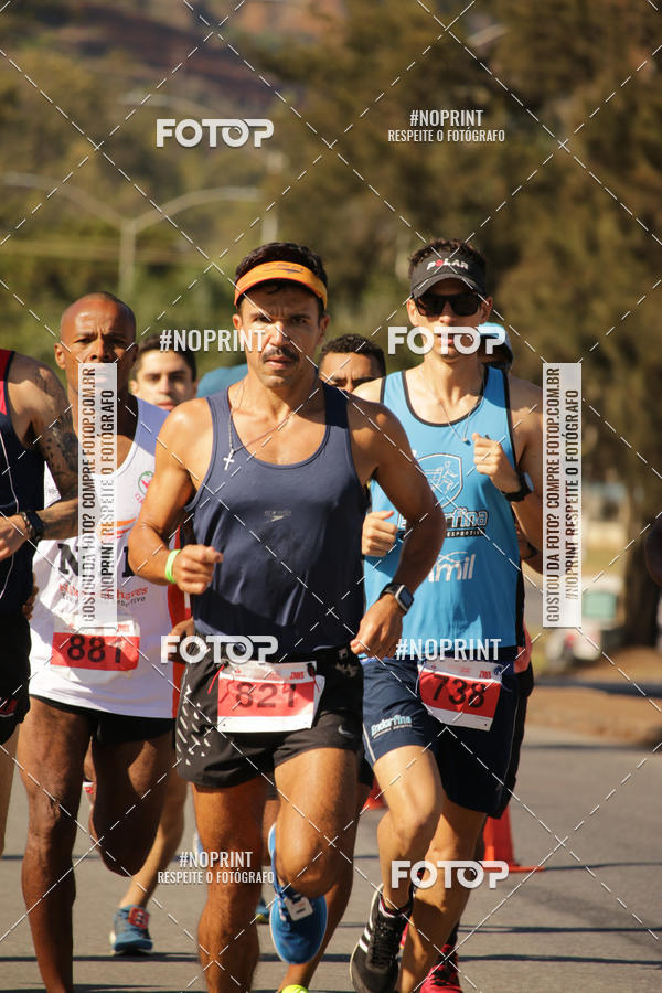 Buy your photos of the eventSANTANDER TRACK&FIELD RUN SERIES BH Shopping on Fotop