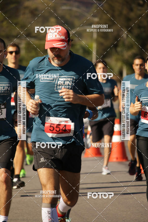 Buy your photos of the eventSANTANDER TRACK&FIELD RUN SERIES BH Shopping on Fotop