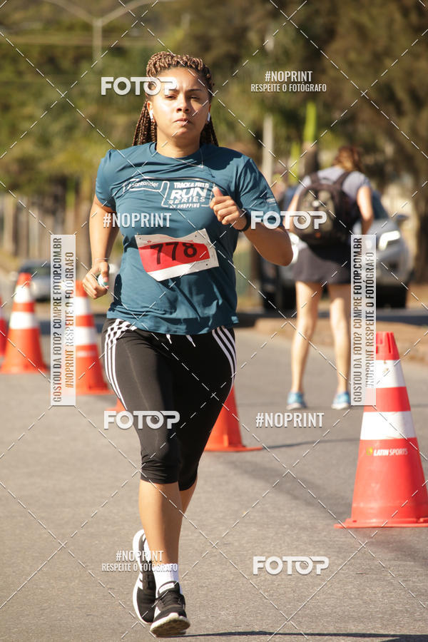 Buy your photos of the eventSANTANDER TRACK&FIELD RUN SERIES BH Shopping on Fotop