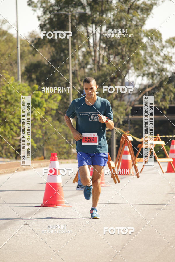 Buy your photos of the eventSANTANDER TRACK&FIELD RUN SERIES BH Shopping on Fotop