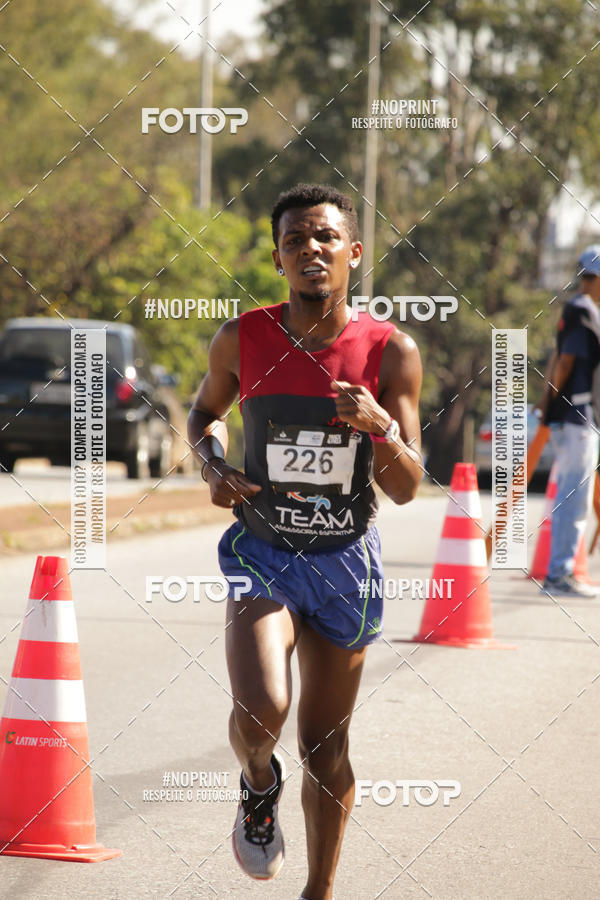 Buy your photos of the eventSANTANDER TRACK&FIELD RUN SERIES BH Shopping on Fotop