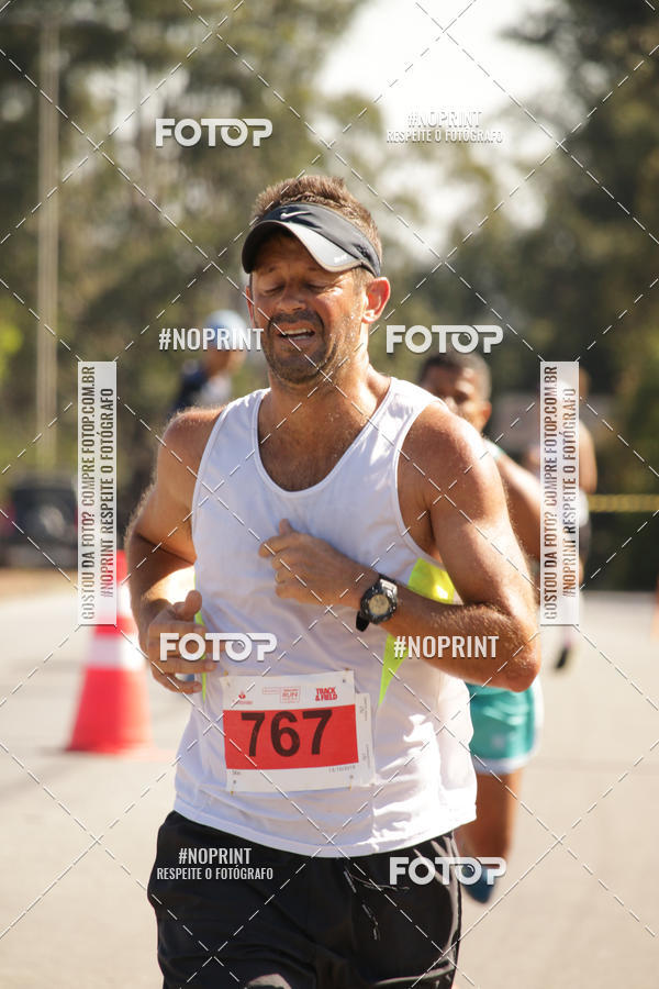 Buy your photos of the eventSANTANDER TRACK&FIELD RUN SERIES BH Shopping on Fotop