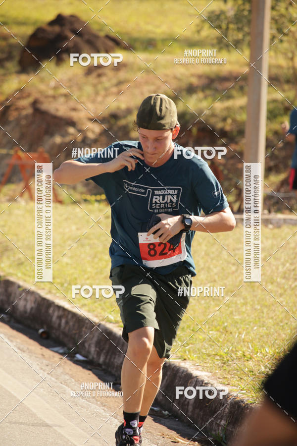 Buy your photos of the eventSANTANDER TRACK&FIELD RUN SERIES BH Shopping on Fotop