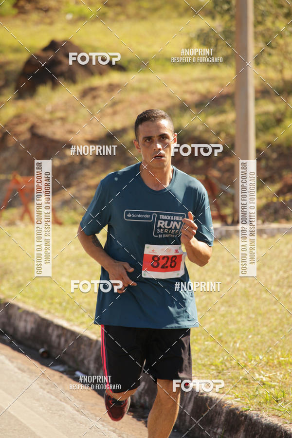 Buy your photos of the eventSANTANDER TRACK&FIELD RUN SERIES BH Shopping on Fotop