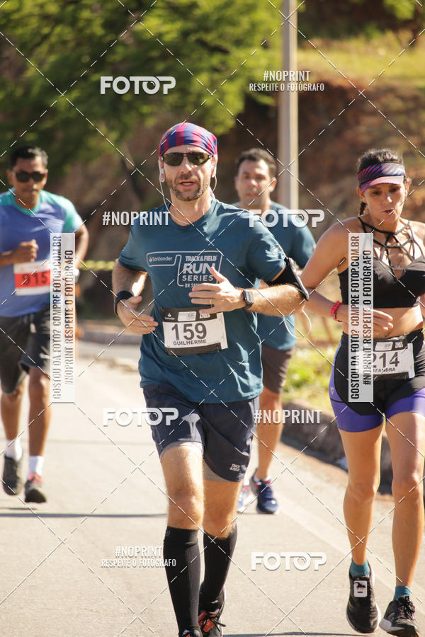 Buy your photos of the eventSANTANDER TRACK&FIELD RUN SERIES BH Shopping on Fotop