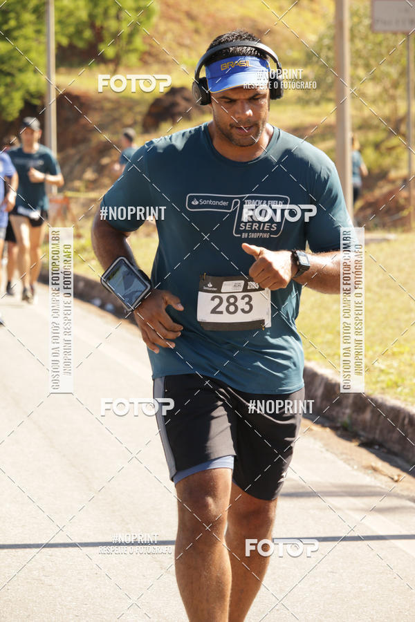 Buy your photos of the eventSANTANDER TRACK&FIELD RUN SERIES BH Shopping on Fotop