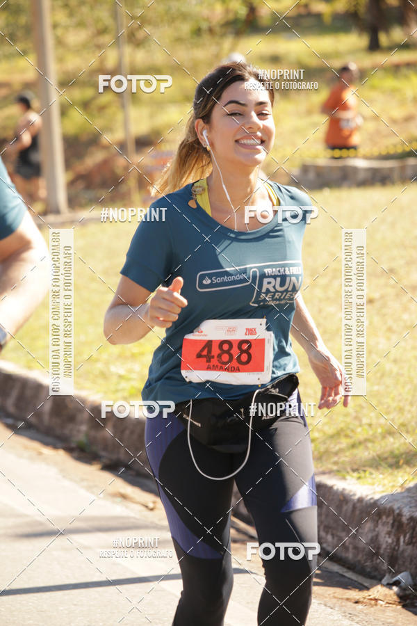 Buy your photos of the eventSANTANDER TRACK&FIELD RUN SERIES BH Shopping on Fotop