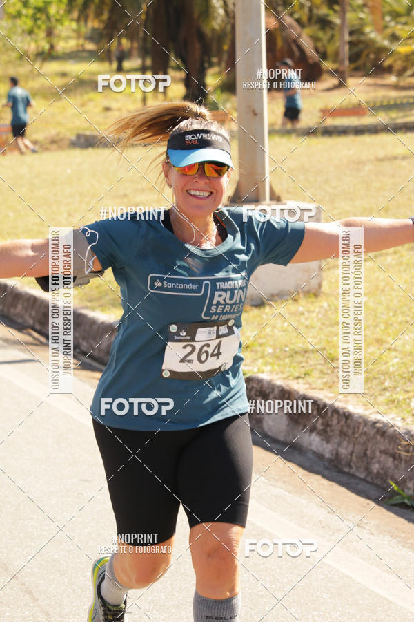 Buy your photos of the eventSANTANDER TRACK&FIELD RUN SERIES BH Shopping on Fotop