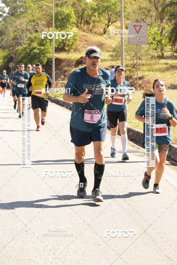 Buy your photos of the eventSANTANDER TRACK&FIELD RUN SERIES BH Shopping on Fotop