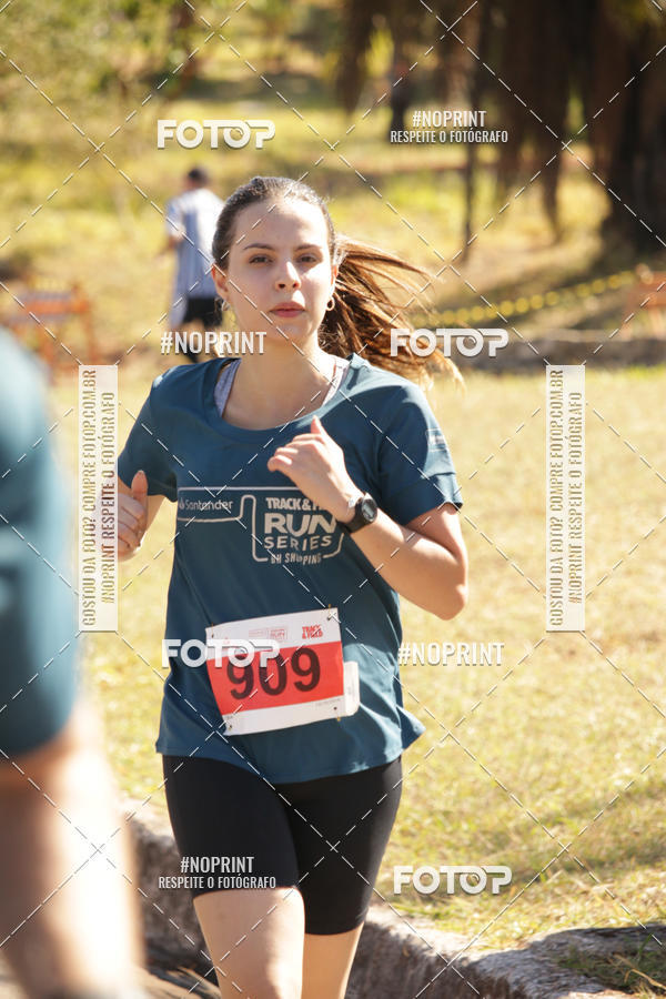 Buy your photos of the eventSANTANDER TRACK&FIELD RUN SERIES BH Shopping on Fotop