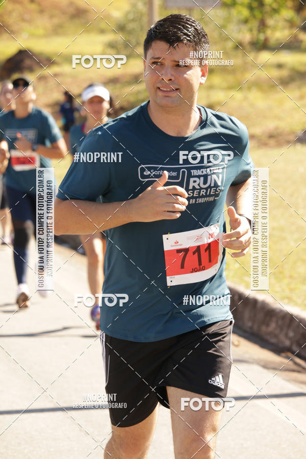 Buy your photos of the eventSANTANDER TRACK&FIELD RUN SERIES BH Shopping on Fotop