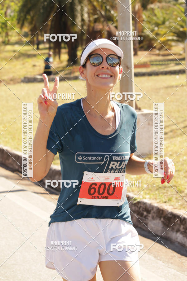 Buy your photos of the eventSANTANDER TRACK&FIELD RUN SERIES BH Shopping on Fotop