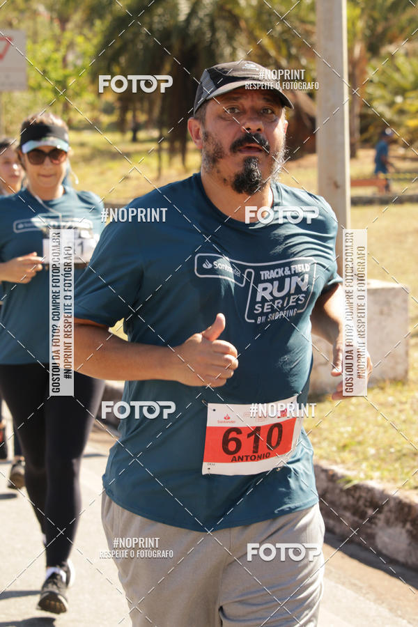 Buy your photos of the eventSANTANDER TRACK&FIELD RUN SERIES BH Shopping on Fotop