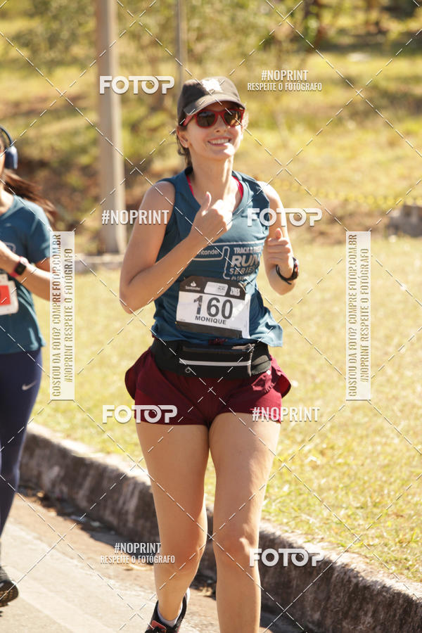 Buy your photos of the eventSANTANDER TRACK&FIELD RUN SERIES BH Shopping on Fotop