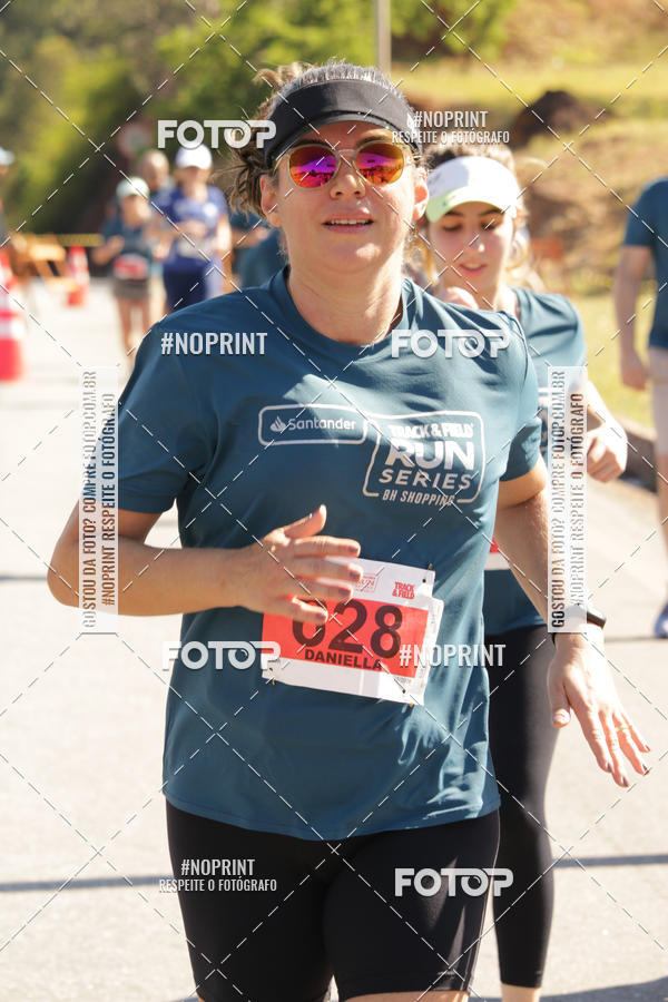 Buy your photos of the eventSANTANDER TRACK&FIELD RUN SERIES BH Shopping on Fotop