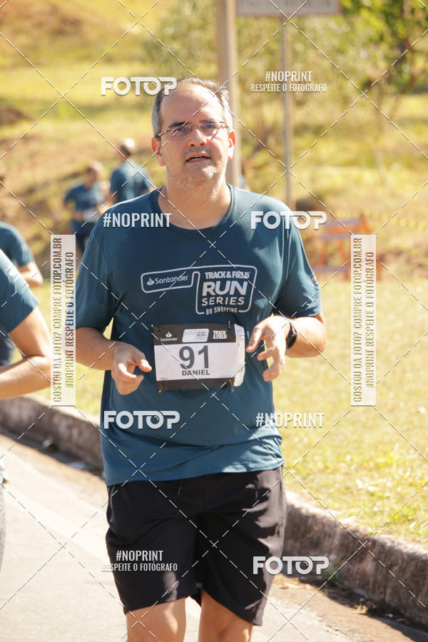 Buy your photos of the eventSANTANDER TRACK&FIELD RUN SERIES BH Shopping on Fotop