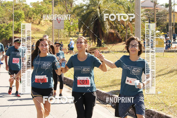Buy your photos of the eventSANTANDER TRACK&FIELD RUN SERIES BH Shopping on Fotop