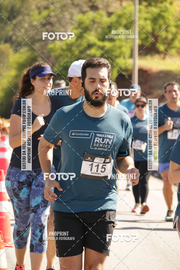 Buy your photos of the eventSANTANDER TRACK&FIELD RUN SERIES BH Shopping on Fotop