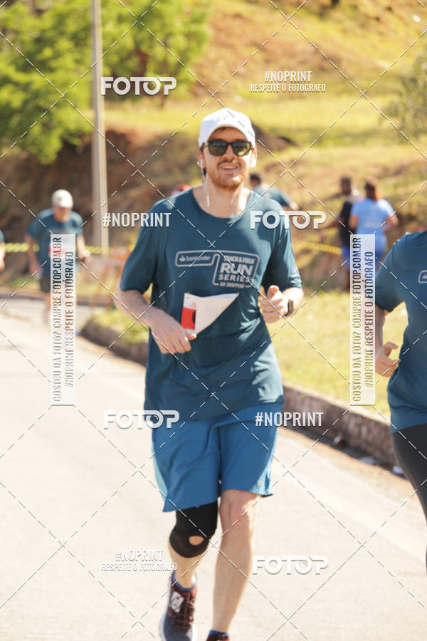 Buy your photos of the eventSANTANDER TRACK&FIELD RUN SERIES BH Shopping on Fotop