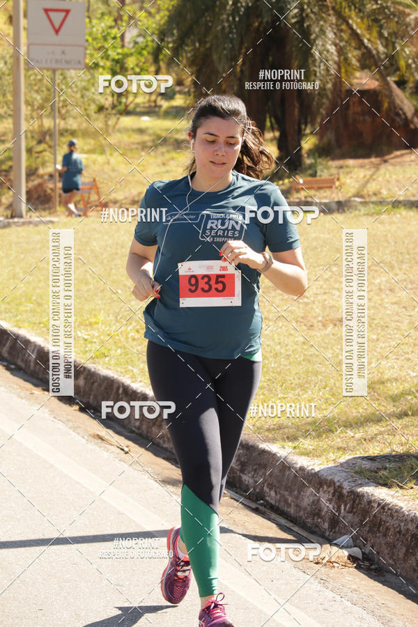 Buy your photos of the eventSANTANDER TRACK&FIELD RUN SERIES BH Shopping on Fotop