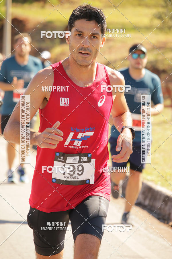 Buy your photos of the eventSANTANDER TRACK&FIELD RUN SERIES BH Shopping on Fotop