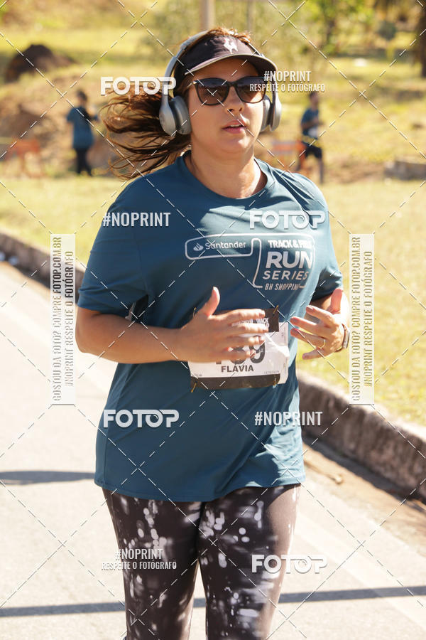 Buy your photos of the eventSANTANDER TRACK&FIELD RUN SERIES BH Shopping on Fotop