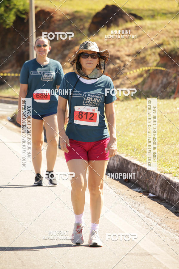 Buy your photos of the eventSANTANDER TRACK&FIELD RUN SERIES BH Shopping on Fotop