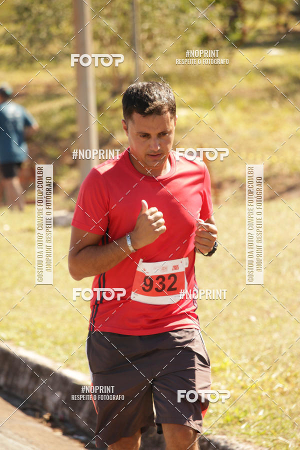 Buy your photos of the eventSANTANDER TRACK&FIELD RUN SERIES BH Shopping on Fotop