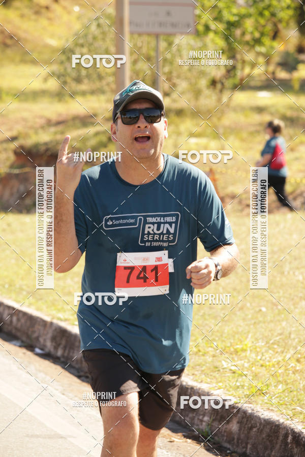 Buy your photos of the eventSANTANDER TRACK&FIELD RUN SERIES BH Shopping on Fotop