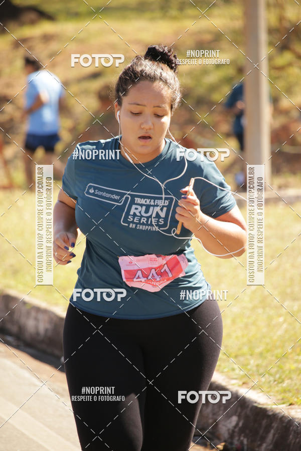 Buy your photos of the eventSANTANDER TRACK&FIELD RUN SERIES BH Shopping on Fotop