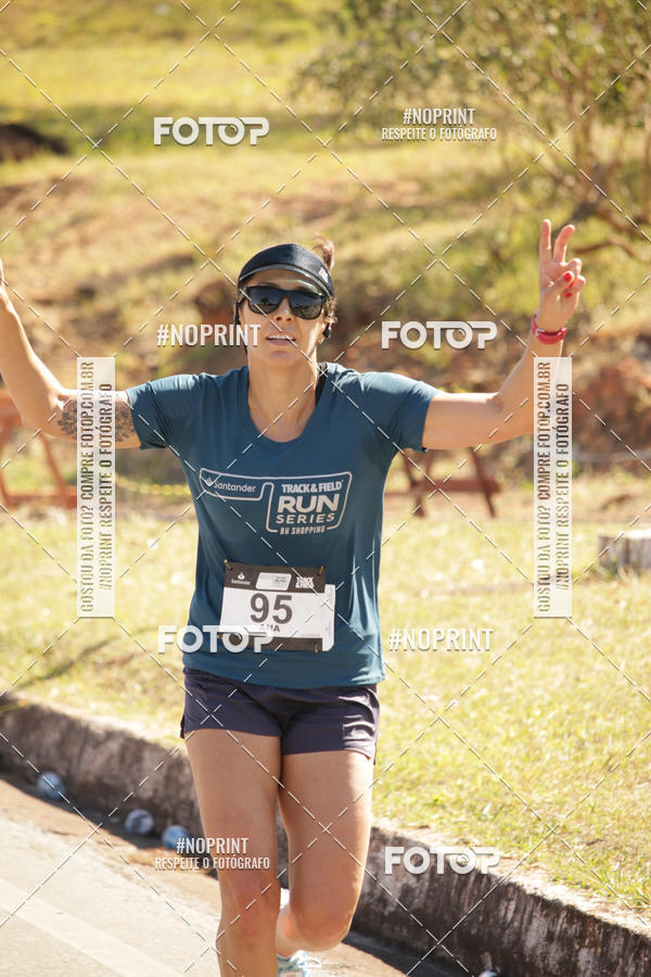 Buy your photos of the eventSANTANDER TRACK&FIELD RUN SERIES BH Shopping on Fotop