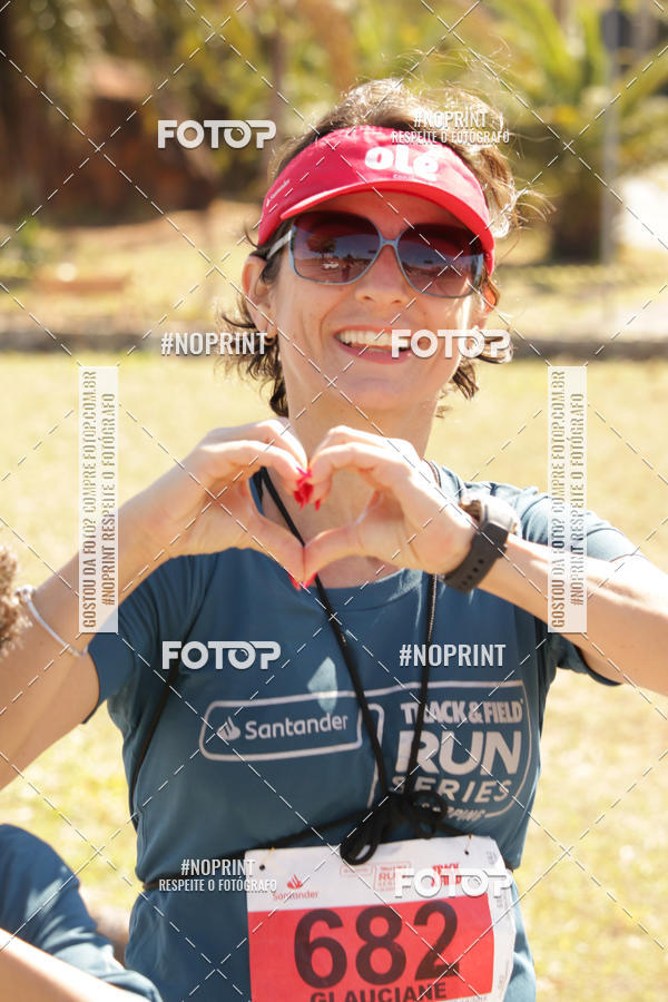 Buy your photos of the eventSANTANDER TRACK&FIELD RUN SERIES BH Shopping on Fotop