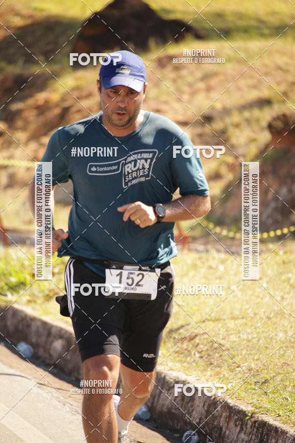 Buy your photos of the eventSANTANDER TRACK&FIELD RUN SERIES BH Shopping on Fotop