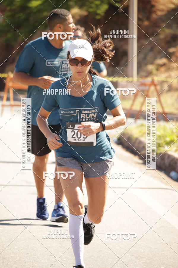 Buy your photos of the eventSANTANDER TRACK&FIELD RUN SERIES BH Shopping on Fotop