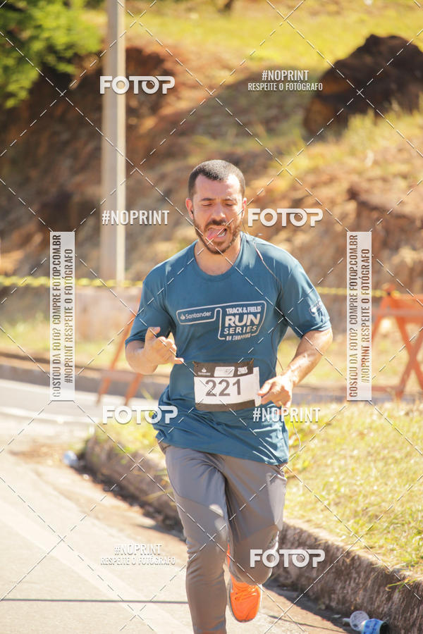 Buy your photos of the eventSANTANDER TRACK&FIELD RUN SERIES BH Shopping on Fotop