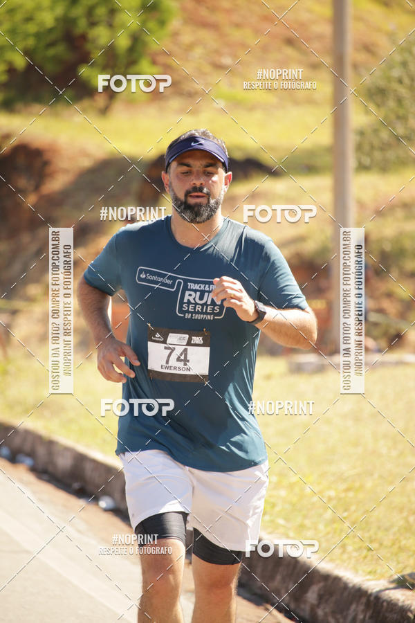 Buy your photos of the eventSANTANDER TRACK&FIELD RUN SERIES BH Shopping on Fotop