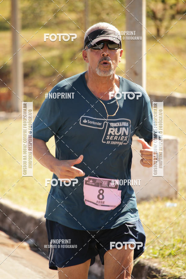 Buy your photos of the eventSANTANDER TRACK&FIELD RUN SERIES BH Shopping on Fotop