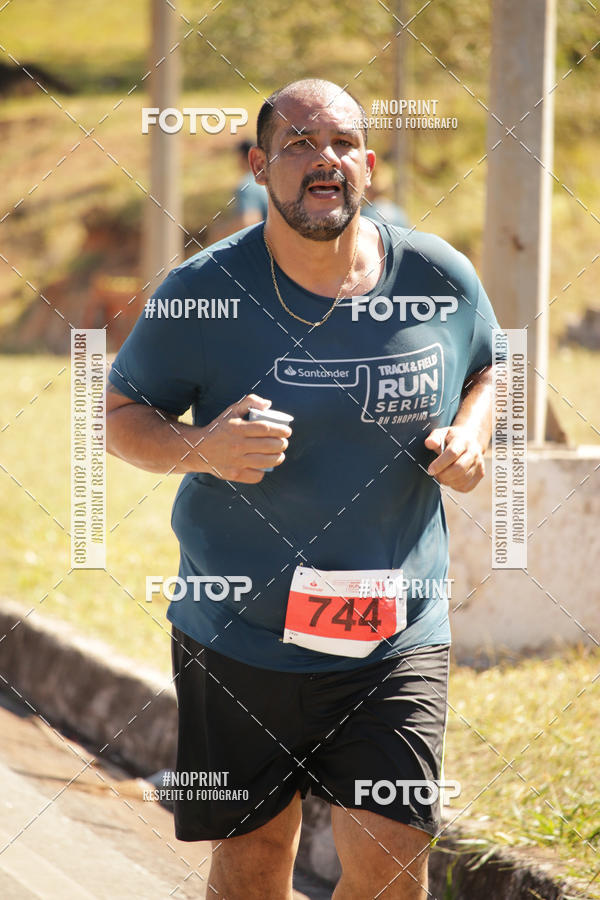Buy your photos of the eventSANTANDER TRACK&FIELD RUN SERIES BH Shopping on Fotop