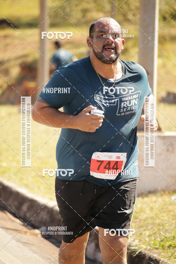 Buy your photos of the eventSANTANDER TRACK&FIELD RUN SERIES BH Shopping on Fotop