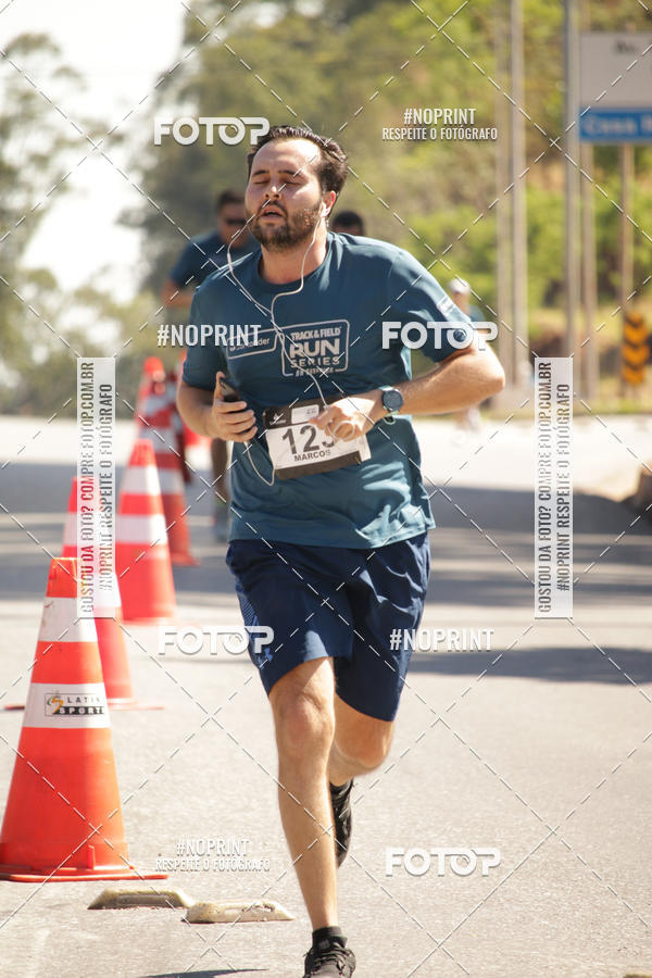 Buy your photos of the eventSANTANDER TRACK&FIELD RUN SERIES BH Shopping on Fotop